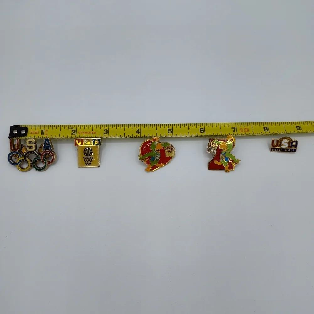 Vintage 1984–1985 USA Basketball & Olympic Pins Lot – Sam the Eagle Mascot - Picture 4 of 4